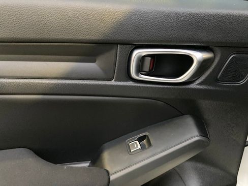 Used 2024 Honda Civic Sport image 11