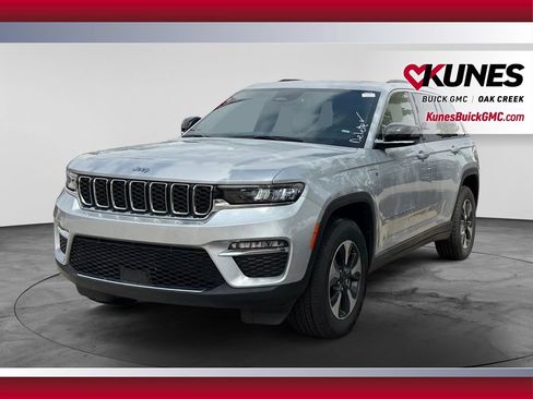 Used 2024 Jeep Grand Cherokee Limited 4xe AWD/4WD image 4