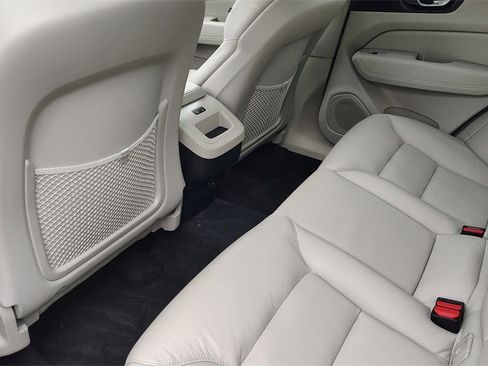 Used 2023 Volvo XC60 B5 Plus w/ Climate Package image 27