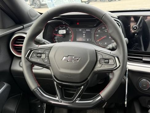 New 2026 Chevrolet Trax RS w/ Sunroof Package FWD image 8