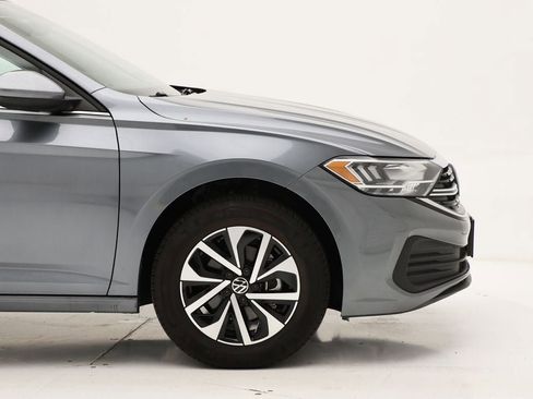 Used 2024 Volkswagen Jetta S image 3