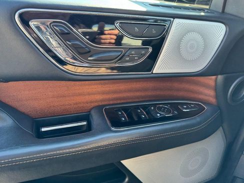 Used 2022 Lincoln Navigator Black Label image 25