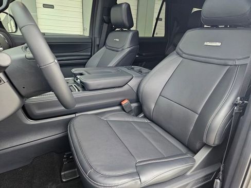 New 2025 Ford Expedition Max Platinum w/ Stealth Appearance Package image 19