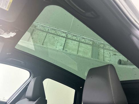 New 2026 BMW X3 xDrive30 w/ Premium Package image 16