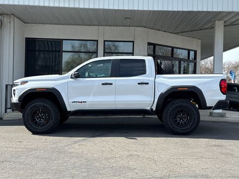 New 2024 GMC Canyon AT4X w/ AT4X AEV Edition AWD/4WD image 6