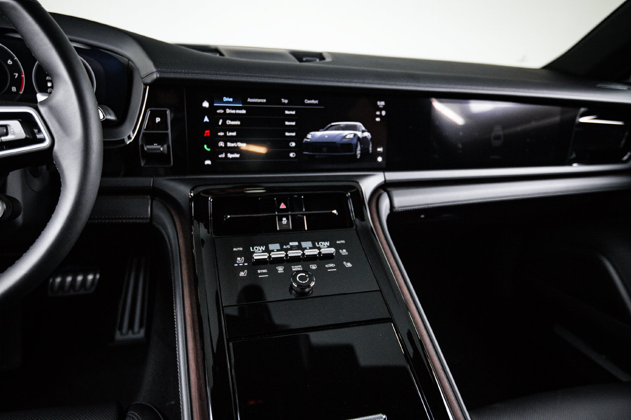 Certified 2026 Porsche Panamera RWD image 20