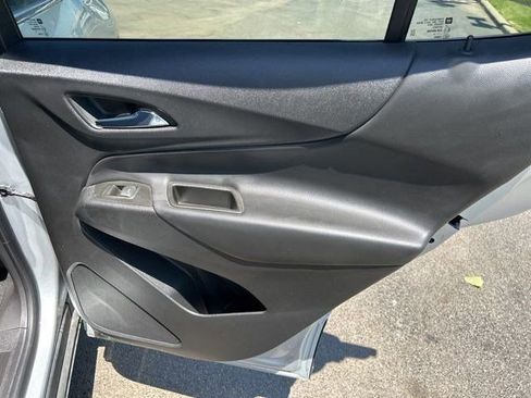 Used 2022 Chevrolet Equinox LT AWD/4WD image 40