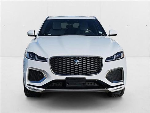 New 2025 Jaguar F-PACE R-Dynamic S image 2