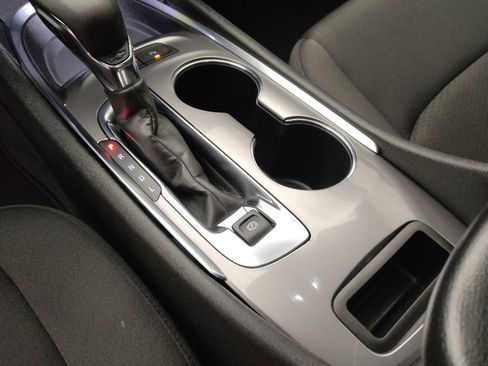 Used 2025 Chevrolet Malibu LT FWD image 26