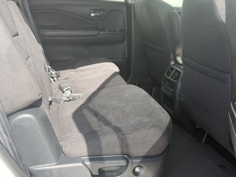 Used 2020 Honda Pilot EX image 28