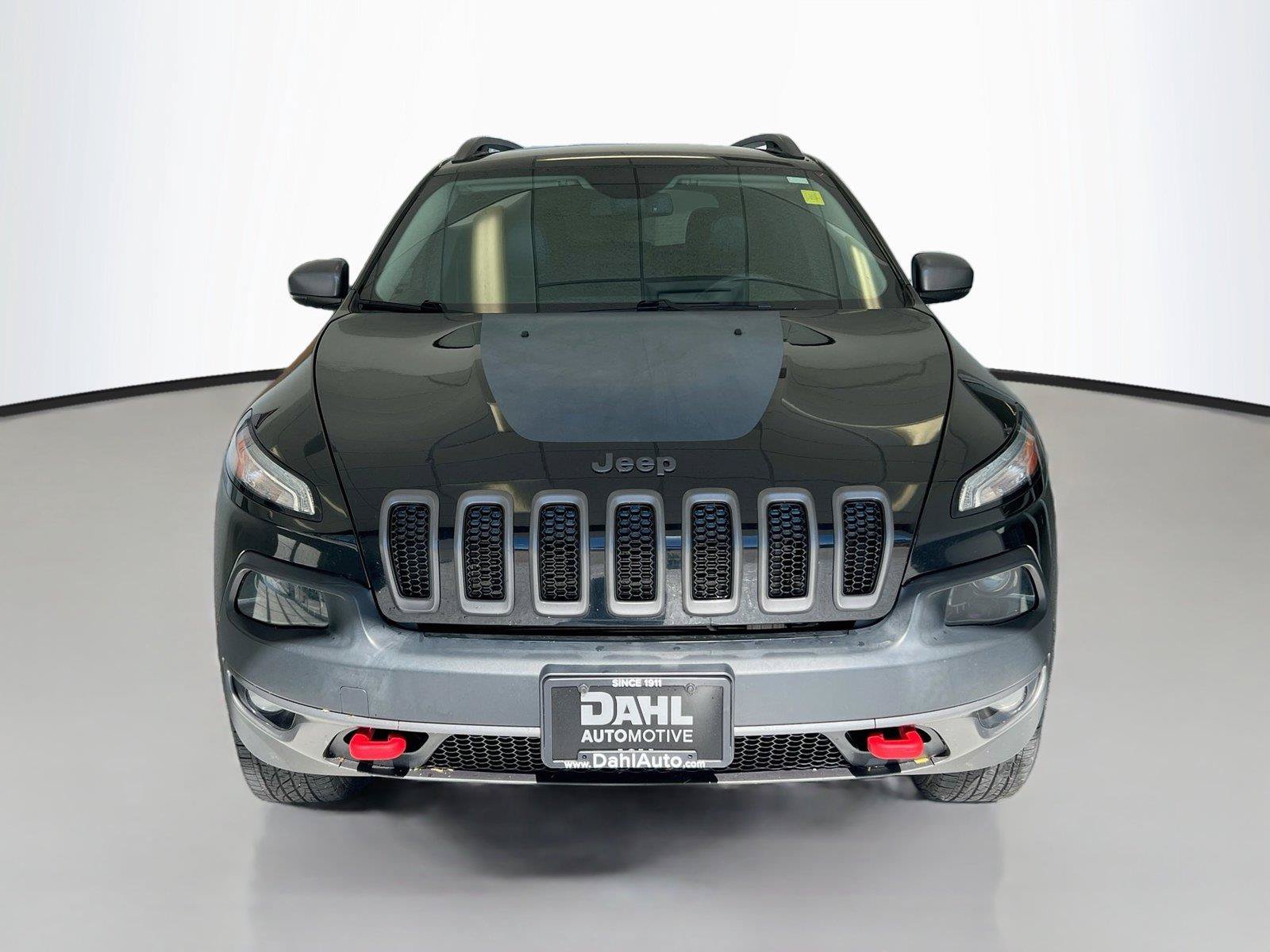 Used 2018 Jeep Cherokee Trailhawk w/ Comfort/Convenience Group AWD/4WD image 3