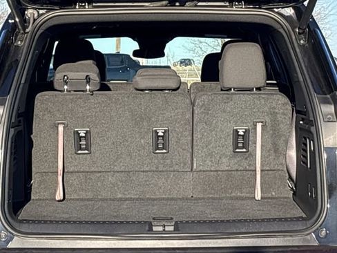 New 2025 GMC Acadia Elevation image 27