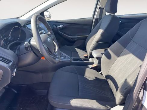 Used 2018 Ford Focus SEL FWD image 9