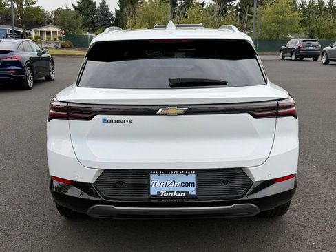 Used 2024 Chevrolet Equinox EV LT FWD image 7