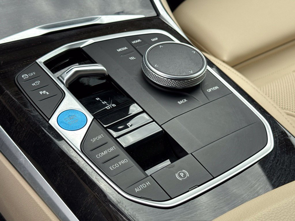 Certified 2024 BMW i4 eDrive40 w/ Premium Package RWD image 28