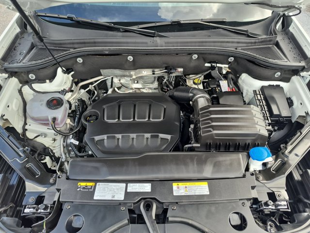 Used 2025 Volkswagen Atlas SE FWD image 35