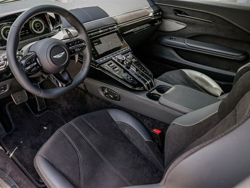 New 2025 Aston Martin V8 Vantage Coupe image 16