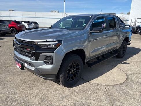 New 2026 Chevrolet Colorado Z71 w/ Midnight Edition AWD/4WD image 4