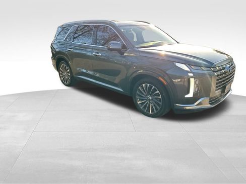 Used 2024 Hyundai Palisade Calligraphy image 8