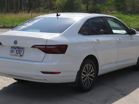 Used 2021 Volkswagen Jetta SE FWD image 5