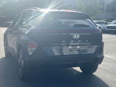 Used 2024 Hyundai Kona SEL AWD/4WD image 2