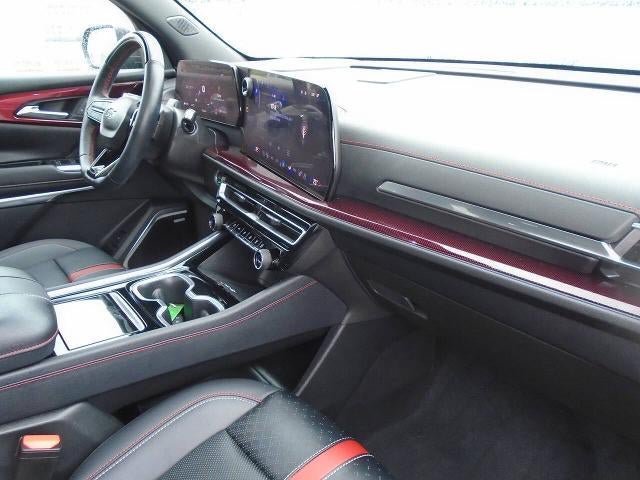 Used 2024 Chevrolet Traverse RS AWD/4WD image 30
