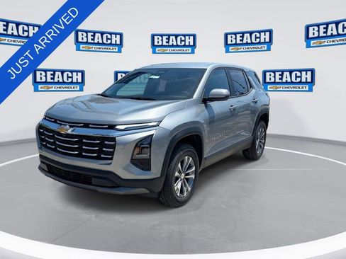 New 2026 Chevrolet Equinox LT w/ Convenience Package II FWD image 4