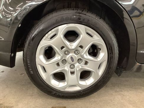 Used 2010 Ford Fusion SE FWD image 21