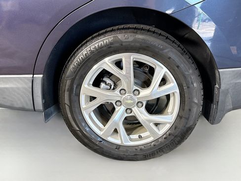 Used 2018 Chevrolet Equinox Premier FWD image 37