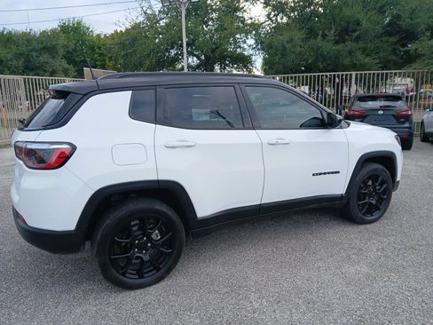 Used 2024 Jeep Compass Latitude w/ Altitude Special Edition AWD/4WD image 6