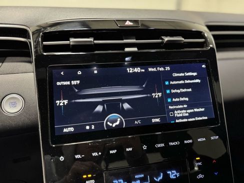 Used 2023 Hyundai Santa Cruz Limited image 24