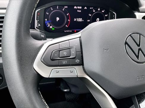 Used 2023 Volkswagen Atlas Cross Sport SE AWD/4WD image 23