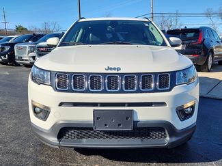 Used 2017 Jeep Compass Latitude video 2