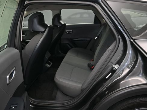 Used 2025 Kia K4 FWD image 16