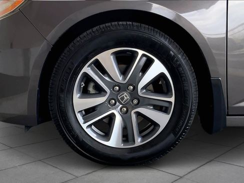 Used 2016 Honda Odyssey Touring image 11