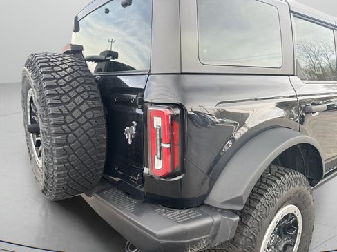 Used 2023 Ford Bronco Badlands w/ Sasquatch Package AWD/4WD image 6