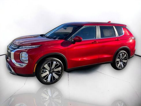 New 2025 Mitsubishi Outlander SE image 2