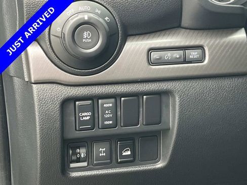 Used 2021 Nissan Titan PRO-4X w/ Pro-4x Convenience Package AWD/4WD image 26