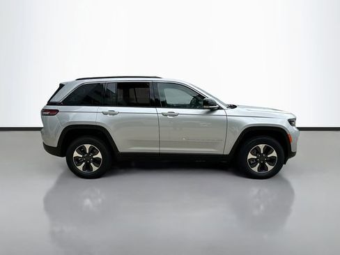 New 2025 Jeep Grand Cherokee Limited 4xe image 5