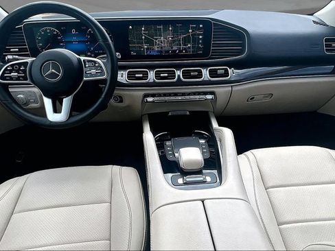 Used 2021 Mercedes-Benz GLS 450 4MATIC image 14