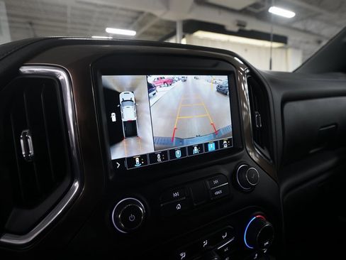 Certified 2022 Chevrolet Silverado 2500 High Country w/ Z71 Off-Road Package image 19