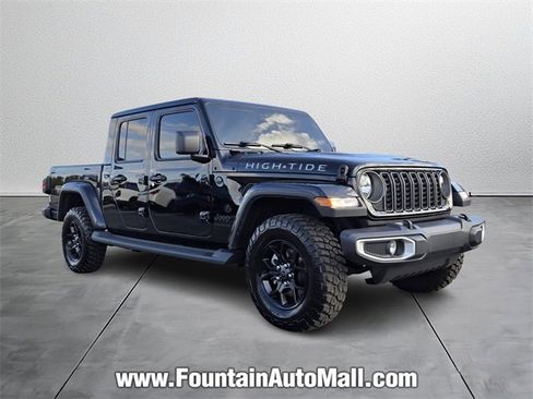 Used 2025 Jeep Gladiator High Tide image 6
