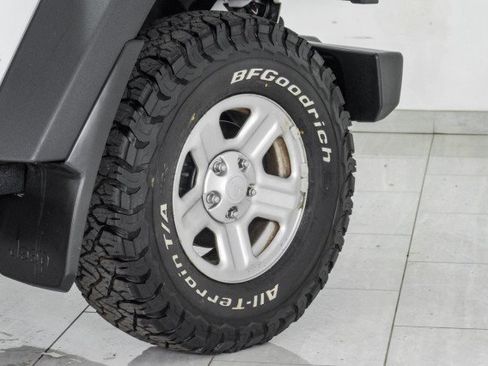 Used 2013 Jeep Wrangler Sport AWD/4WD image 43