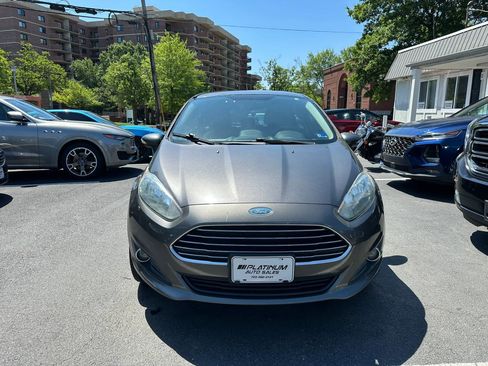Used 2015 Ford Fiesta SE w/ Equipment Group 201A FWD image 2