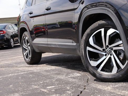 Used 2021 Volkswagen Atlas SEL Premium AWD/4WD image 3