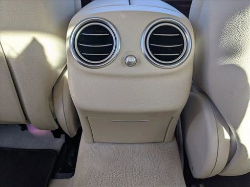 Used 2018 Mercedes-Benz E 300 image 16