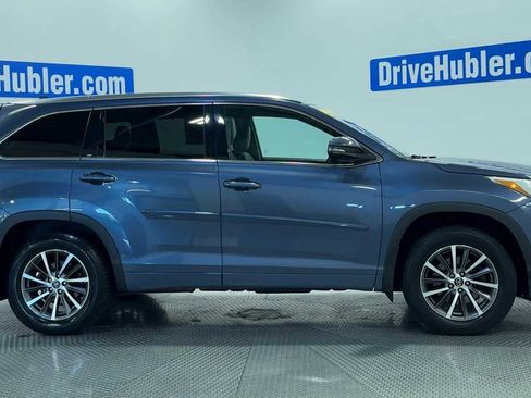 Used 2018 Toyota Highlander XLE w/ Protection Package #3 AWD/4WD image 9