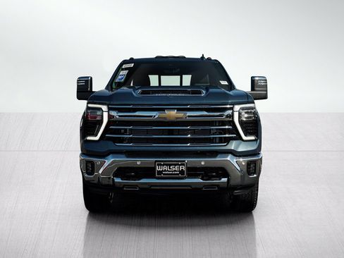 New 2026 Chevrolet Silverado 3500 LTZ w/ LTZ Premium Package AWD/4WD image 2