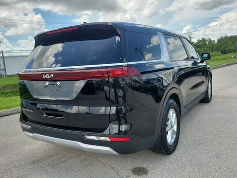 Used 2022 Kia Carnival LX FWD image 6