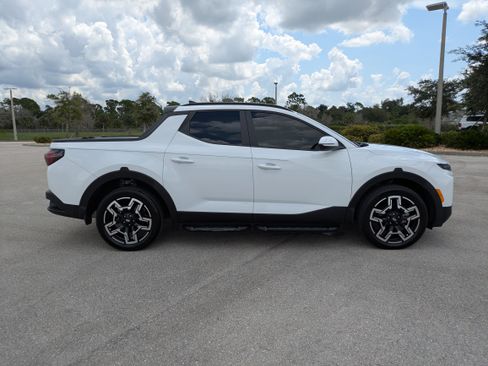 Used 2025 Hyundai Santa Cruz Limited AWD/4WD image 3
